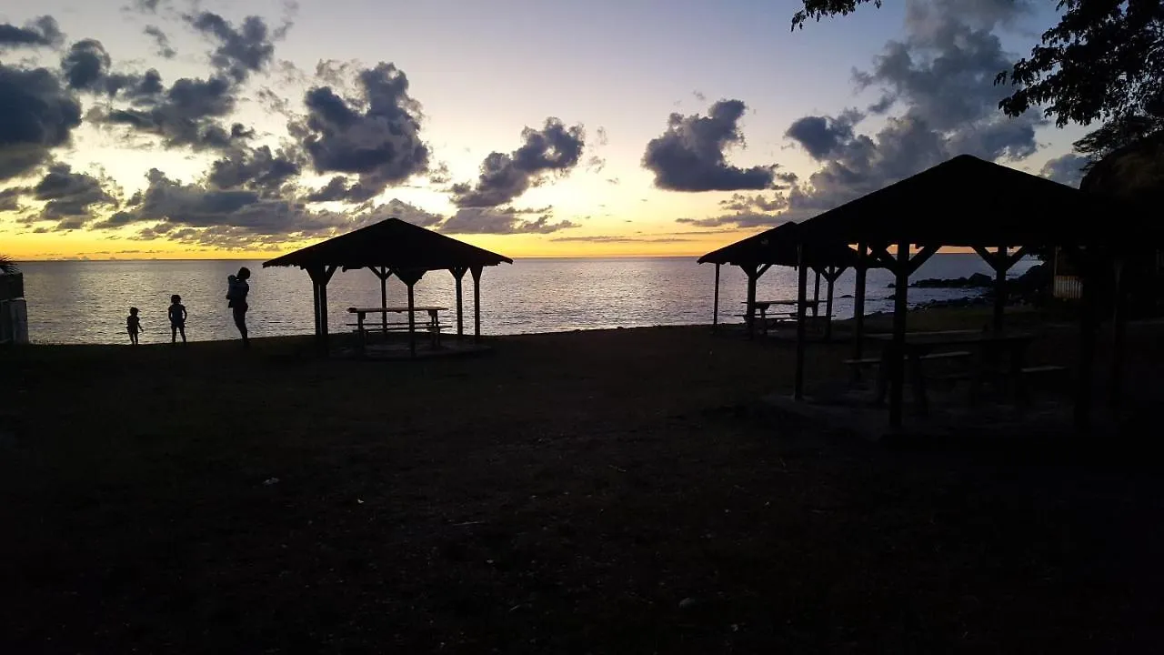 Maison Charmante Vue Sur Mer A 旧阿比唐 0*,  瓜德罗普